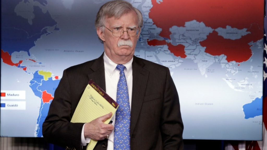 Magdaleno explica inconveniencia de salidas violentas a las crisis políticas