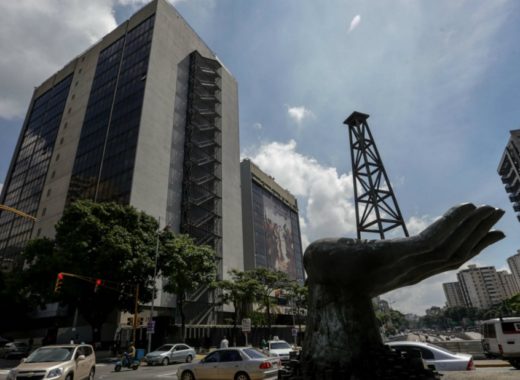 Venezuela eleva producción de petróleo, pero sigue lejos de la meta
