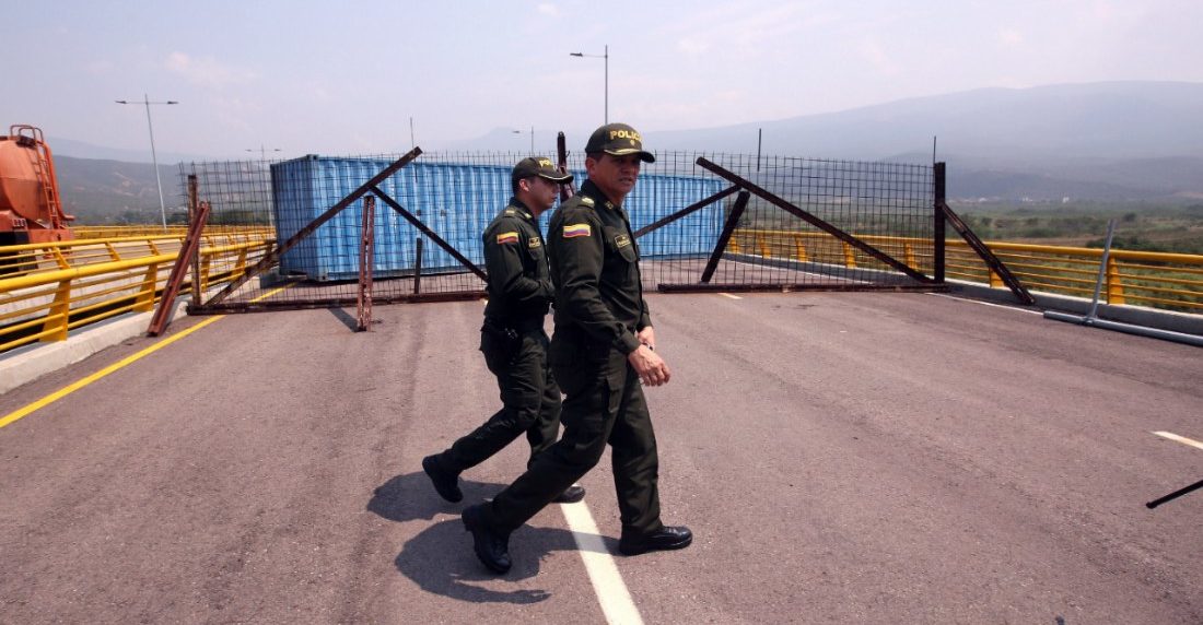 En la frontera se espera la entrada de la ayuda humanitaria