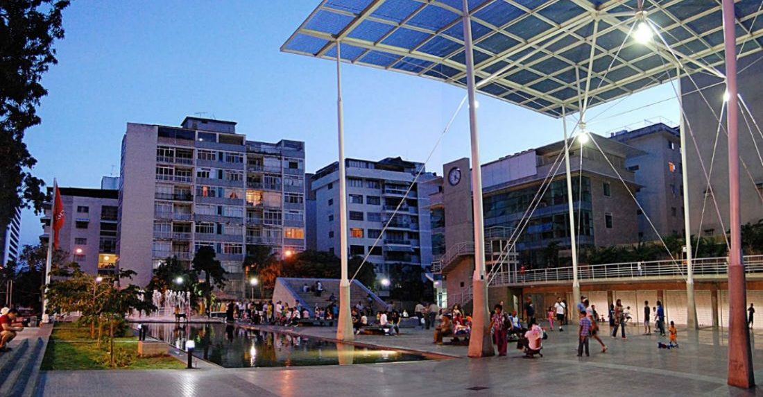 Los Palos Grandes -Detienen a 18 personas en una fiesta por incumplir cuarentena en Caracas