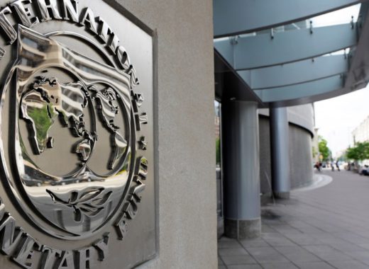 FMI La revolución que dejó de serlo