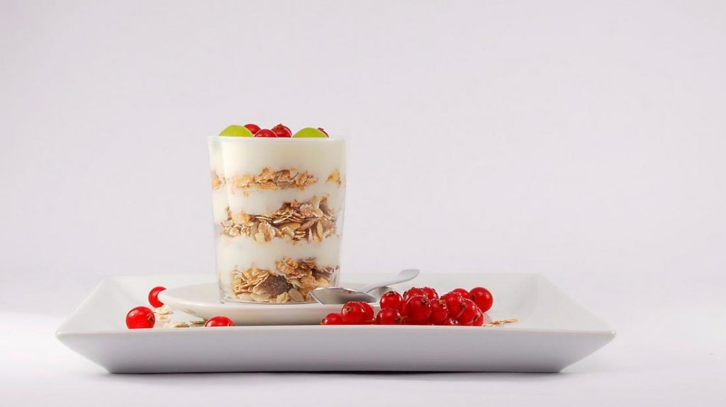 copa de frutos con yogur