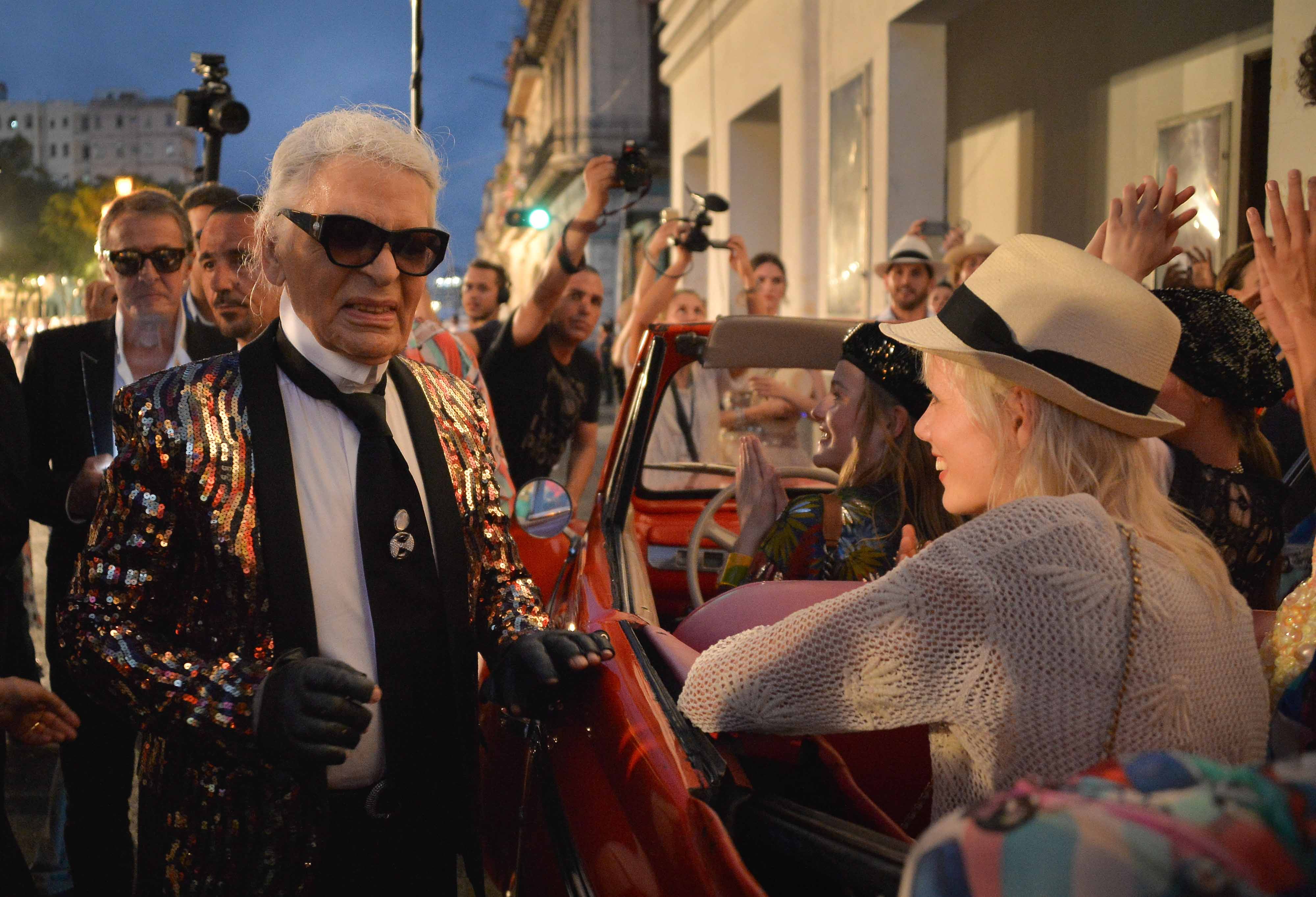 CUBA-CHANEL-LAGERFELD