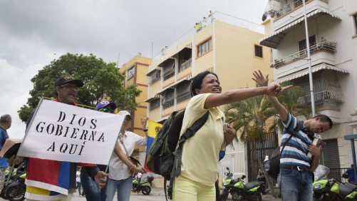 010517 Marcha opositora Andrea Hernandez