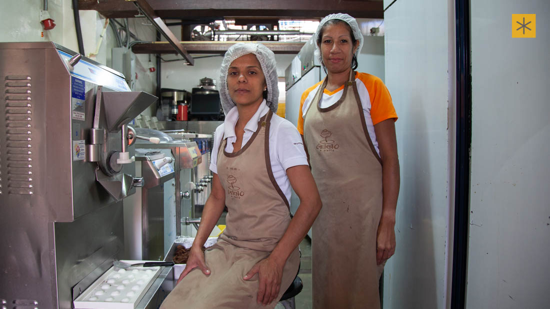 100718 Maribel Párica y Denis Barboza - Gelatto É Caffe