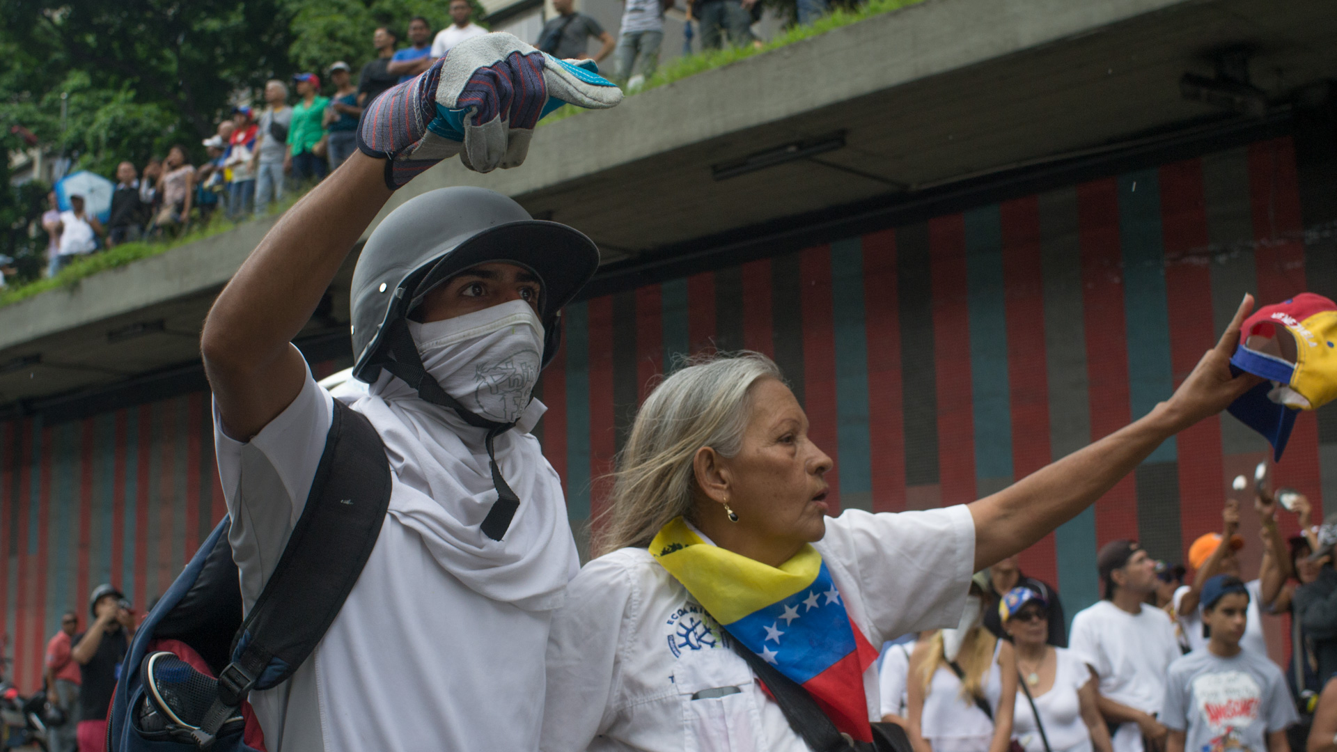 12052017 Marcha 3ra Edad Gustavo Vera