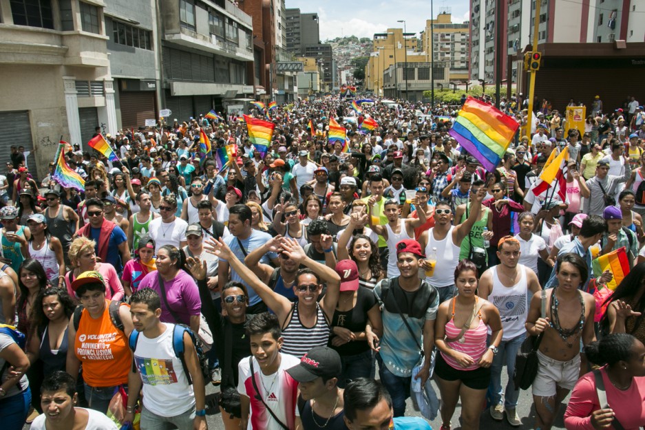 Comunidad LGBT marchó para pedir matrimonio igualitario en Caracas el 12 de julio de 2015. Fabiola Ferrero | Ee