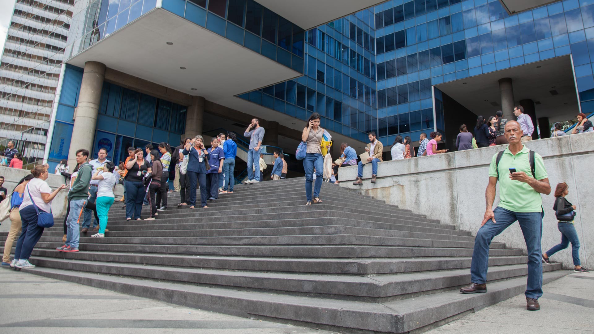 300817 Sismo en Caracas FOTO Harold Escalona