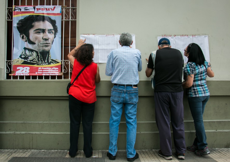 Elecciones internas PSUV - Liceo 19 abril en San Martín, Caracas. 28 de junio de 2015. Fabiola Ferrero | Ee