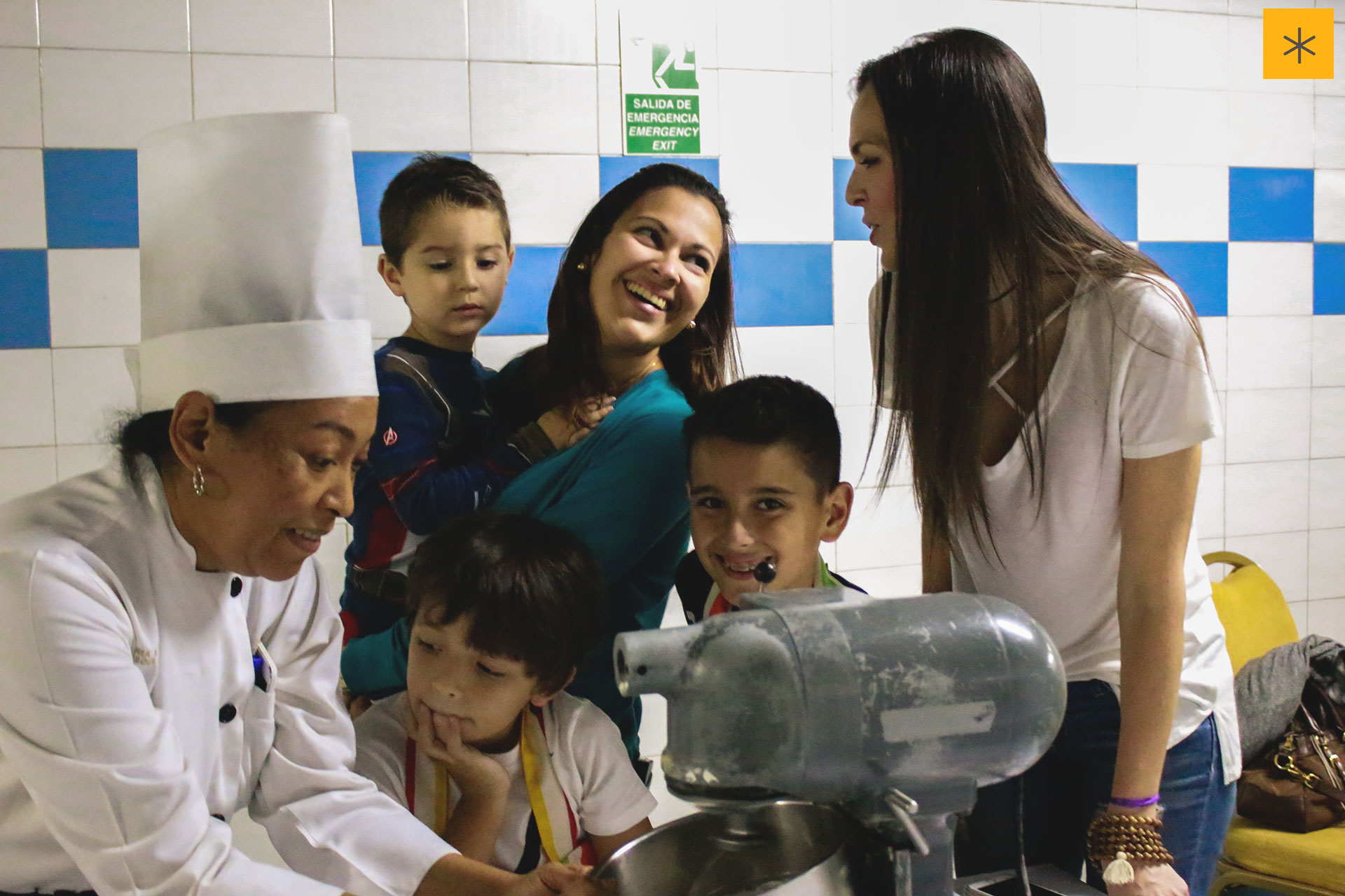 ana isabel otero, analiticom, comparte una vida