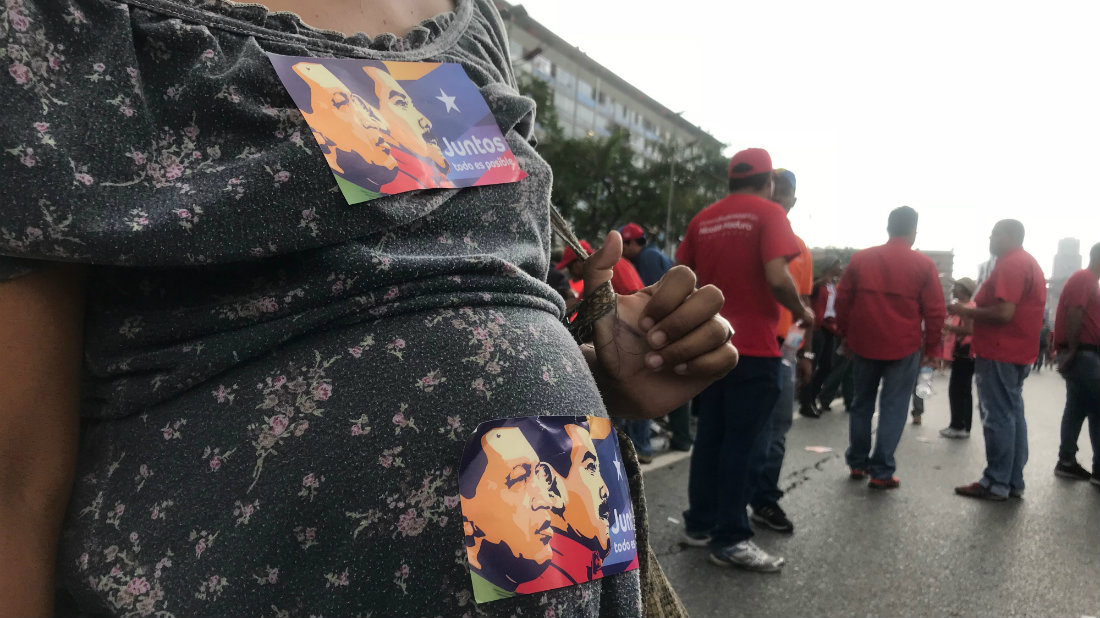 EE-EMBARAZADA-CHAVISTA-AD