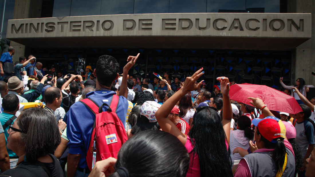 EE-PROTESTA-MAESTROS-COLECTIVOS-16.09.19-DANIELH-17