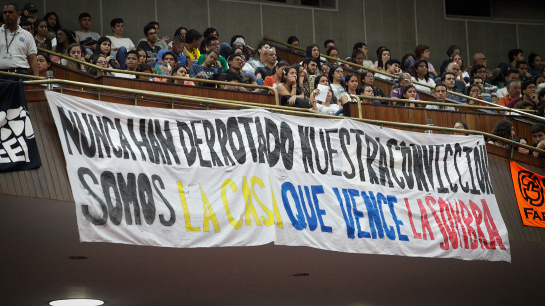 EE-TODOS-CON-LA-UCV-DANIELH-36