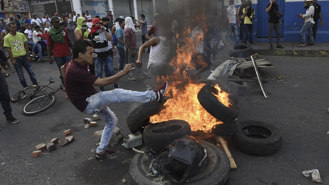 COLOMBIA-VENEZUELA-CRISIS-BORDER