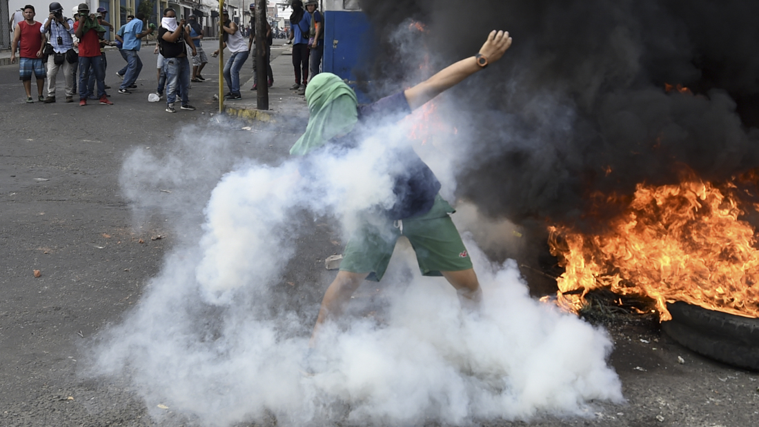 COLOMBIA-VENEZUELA-CRISIS-BORDER