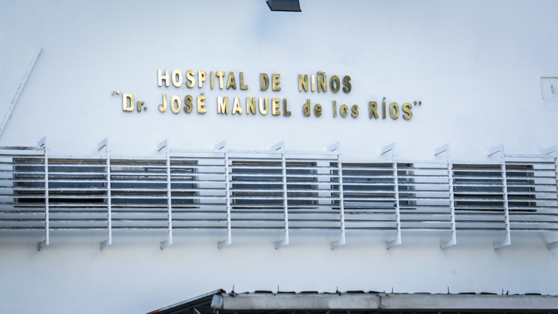 EE-mujeres-potestan-hospial-de-niños-06.04.18-DanielH-15