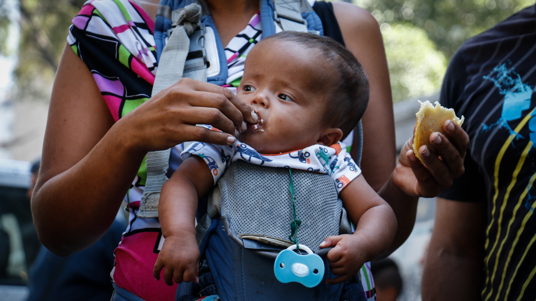 EE-mujeres-potestan-hospial-de-niños-06.04.18-DanielH-16