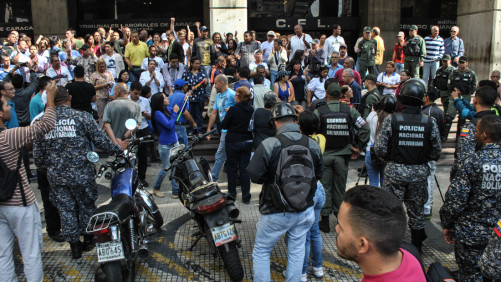 EE-trabajadores-salud-fiscalia-07.02.18-DanielH-9