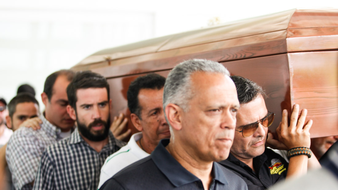 EE_Sepelio_Alejandro_Cañizález_Felipe_Rotjes-8