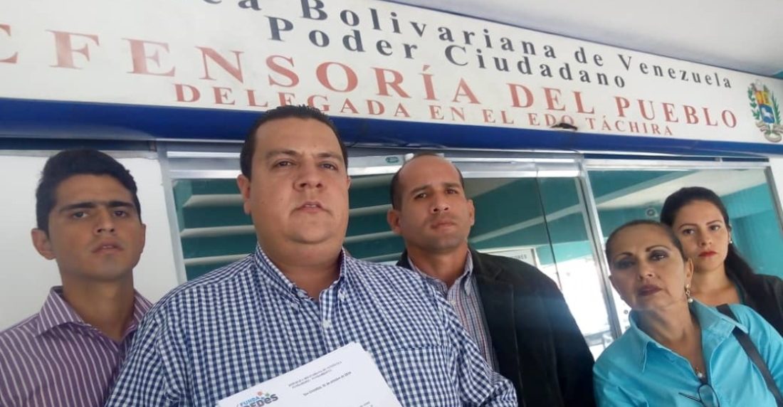 Derechos humanos: defensores entre primeras víctimas
