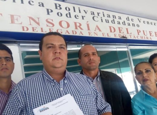 Derechos humanos: defensores entre primeras víctimas