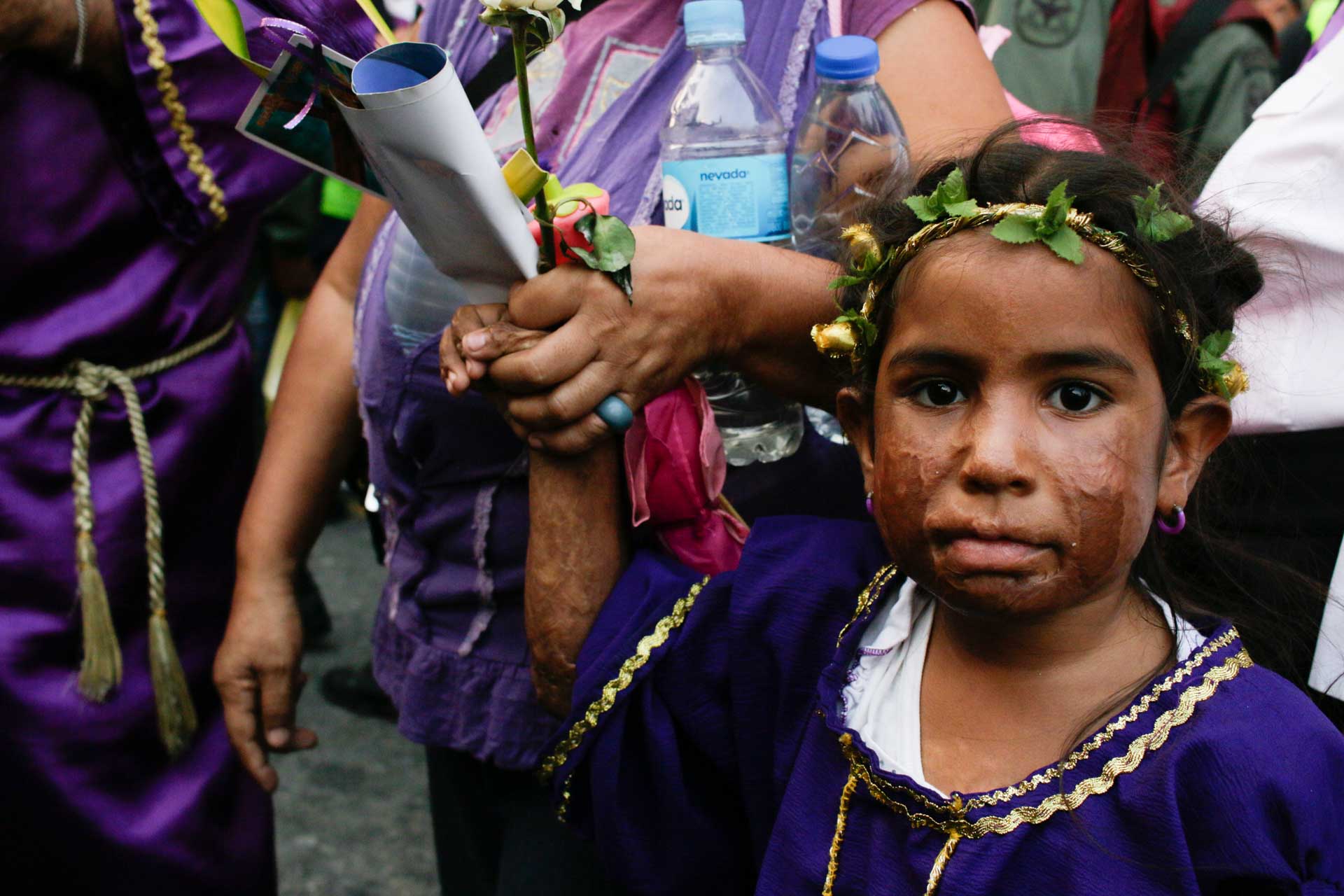Nazareno Religión Católica Niña