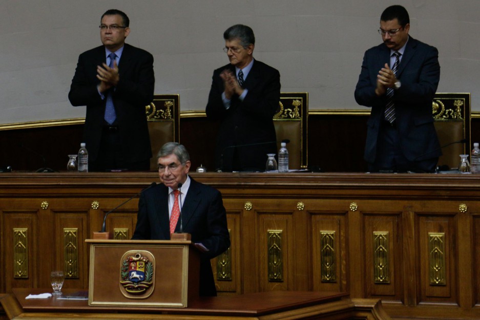 ÓscarArias