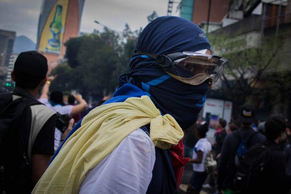 guarimba / protesta - Chacao 12F | Fabiola Ferrero