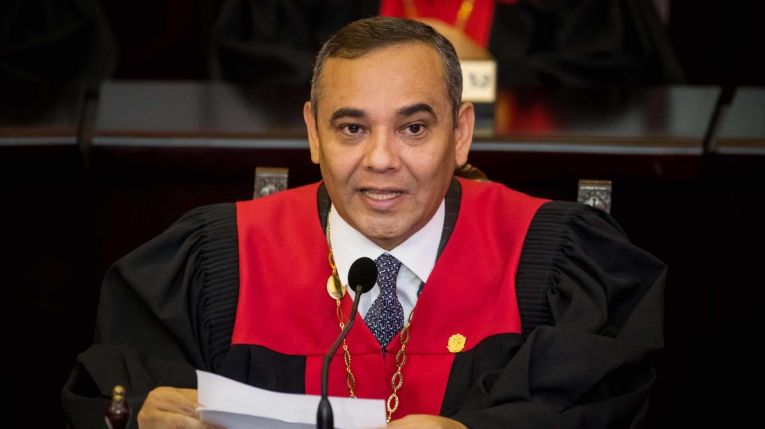Maduro jura para segundo período y será presidente de Venezuela hasta 2025