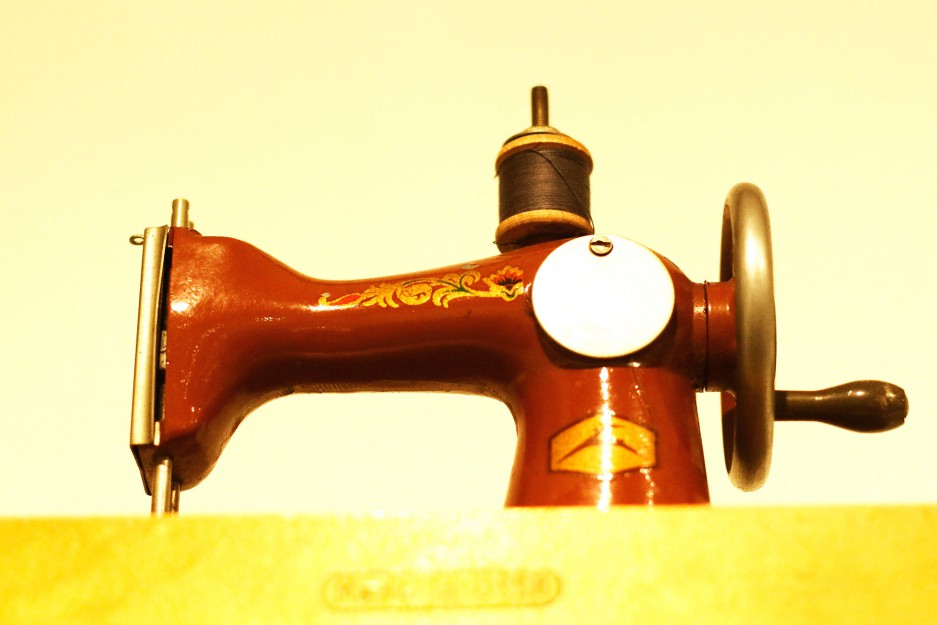 Maquina-de-coser-2-2000x1300