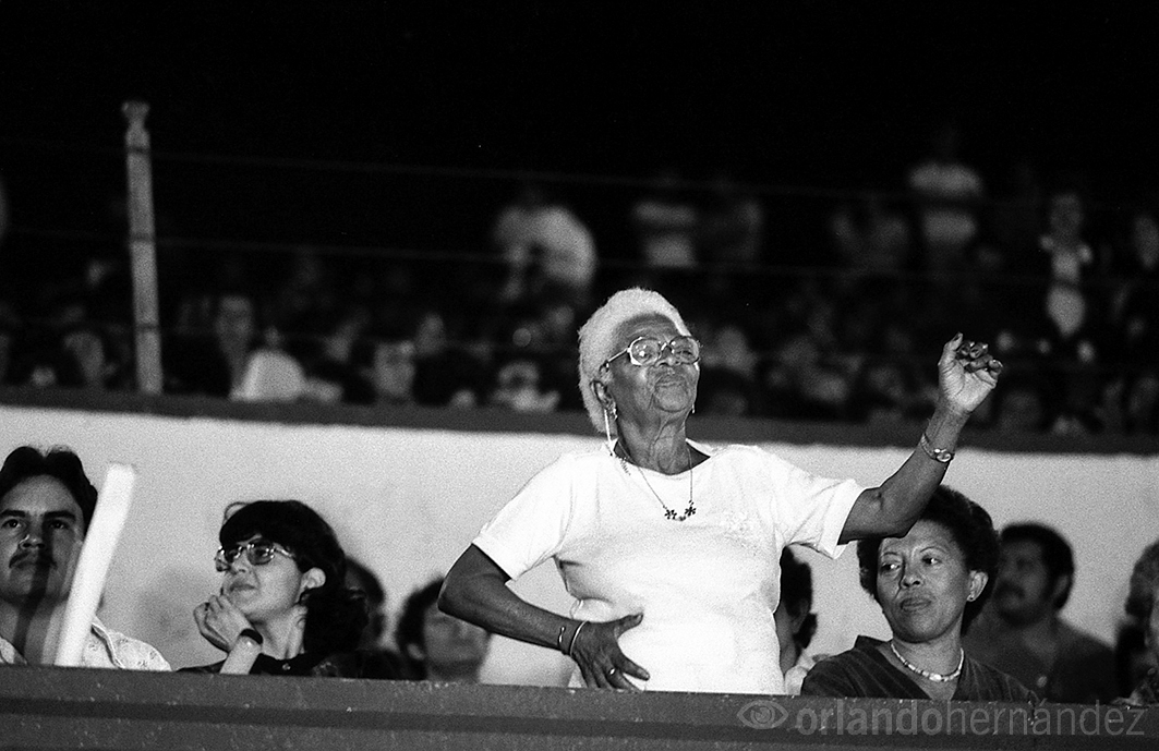 Nvo Circo Paulita Canción por El Salvador 1982 Foto OrlandoHernandez