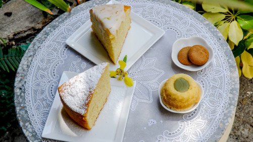 Ojo de tigre de matcha, torta de naranja y limon, galletas portuguesas broas de miel. CARACAS TEA COMPANY. Víctor Guillén
