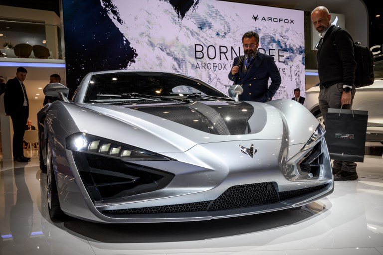 SWITZERLAND-AUTO-SHOW-TRANSPORT