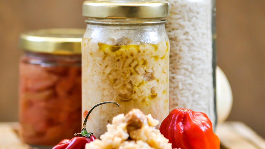 Foto: Conserva de arroz caldoso con curry y pepitonas Créditos: Eduardo Arévalo