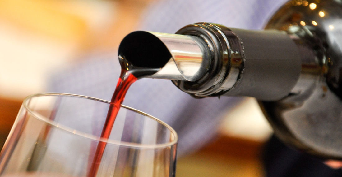 el vino toma la poeteca