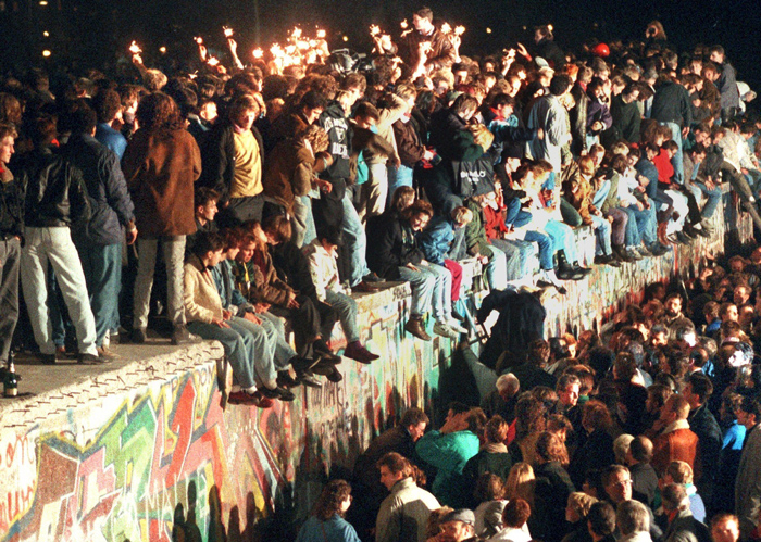 Euforia en el Muro de Berlín. 9 de noviembre de 1989