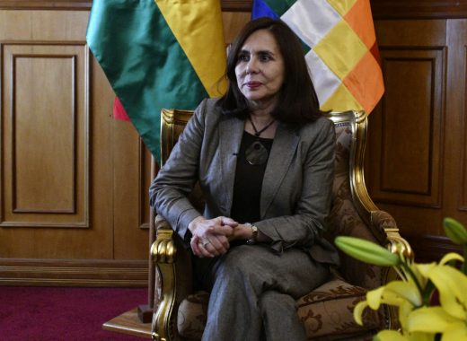 Canciller boliviana Karen Longaric. AFP