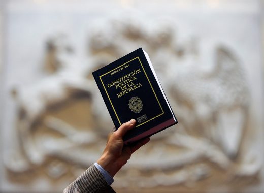 Partidos chilenos acuerdan aplazar plebiscito constitucional al 25 de octubre