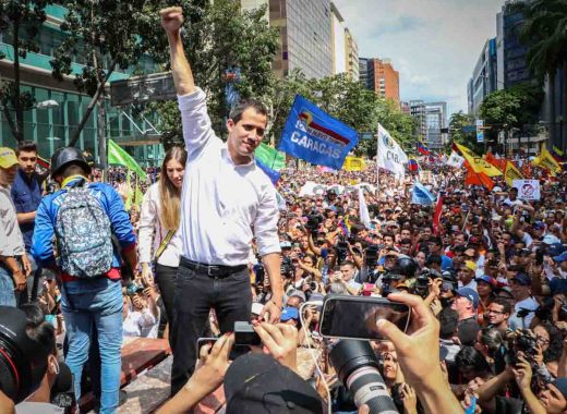 Juan Guaidó desde la marcha en el Rosal este 16 de noviembre