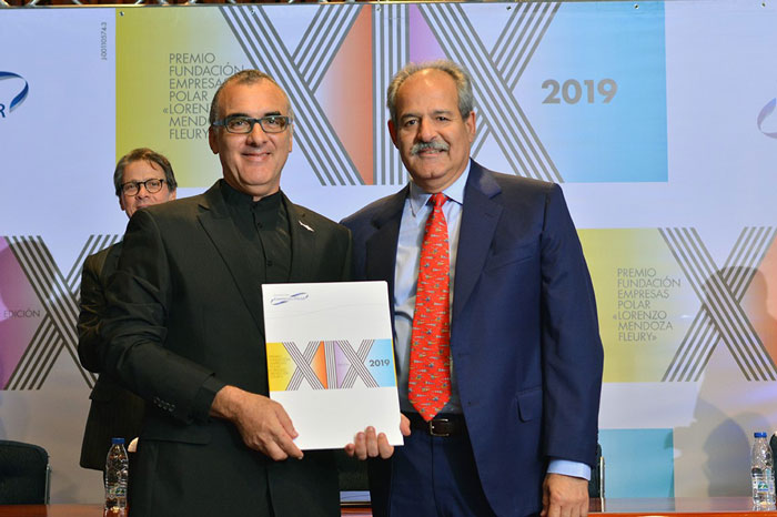 Fundación Empresas Polar premia a personalidades de la ciencia