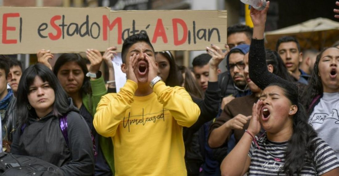 Miles de personas continúan manifestándose a diario en distintas partes de Colombia, a la vez que emprenden masivas protestas y jornadas de "cacerolazo"