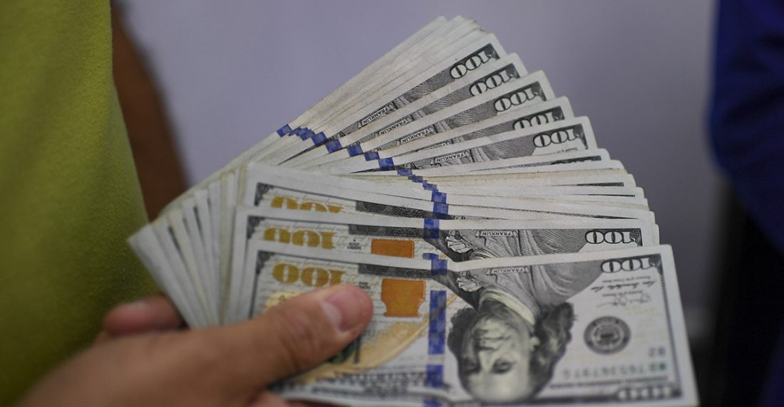 Jesús Casique: Cuentas en dólares son oxígeno para los bancos gobierno de emergencia