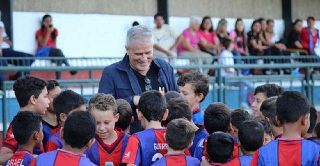 El éxito profesional de sus pupilos ya es palpable, pero lo que mejor puede presumir José es que todos y cada uno de esos catorce que se mencionaron en la lista