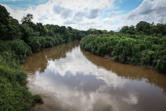 El cauce del río no fue suficiente para el caudal de agua hace 20 años