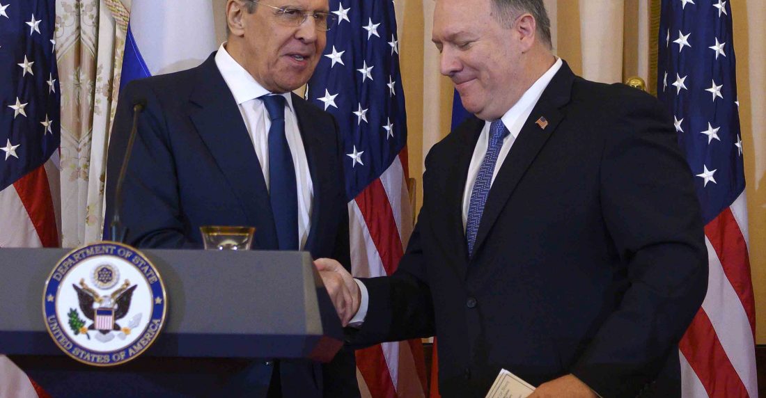 El secretario de Estado de Estados Unidos Mike Pompeo y el canciller de Rusia Sergei Lavrov