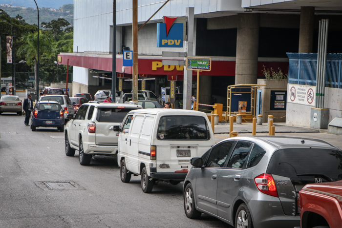 Historias de gasolina colas