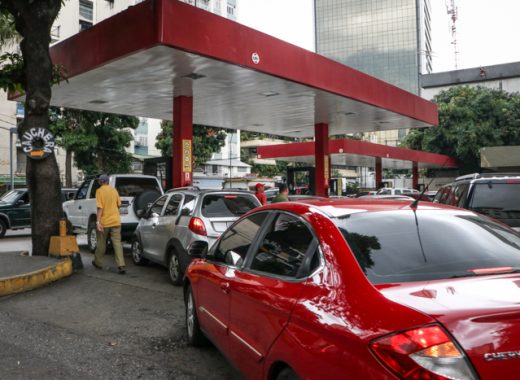 colas de gasolina