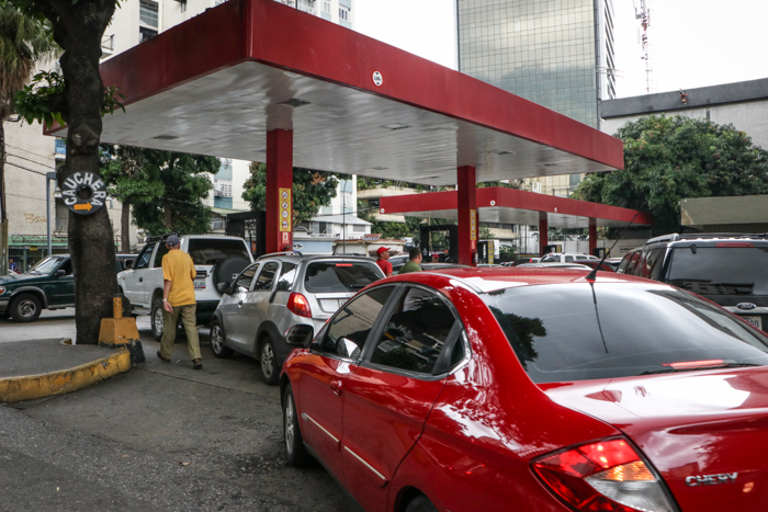 colas de gasolina