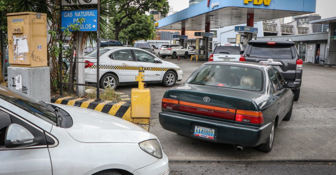 colas de gasolina caracas