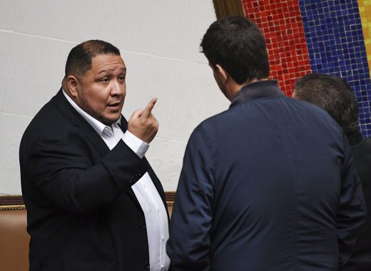 Dudas y contradicciones rodean a la oposición en la AN